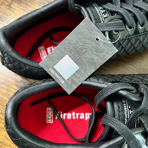 Firetrap Dr Domello Trainer Sneakers 9.5 Men Black Lace Up Shoes Quilted Comfort